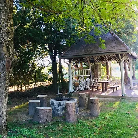 Case de vacanță Csendes Vendeghaz, Families, Hikers & Bikers Cserszegtomaj